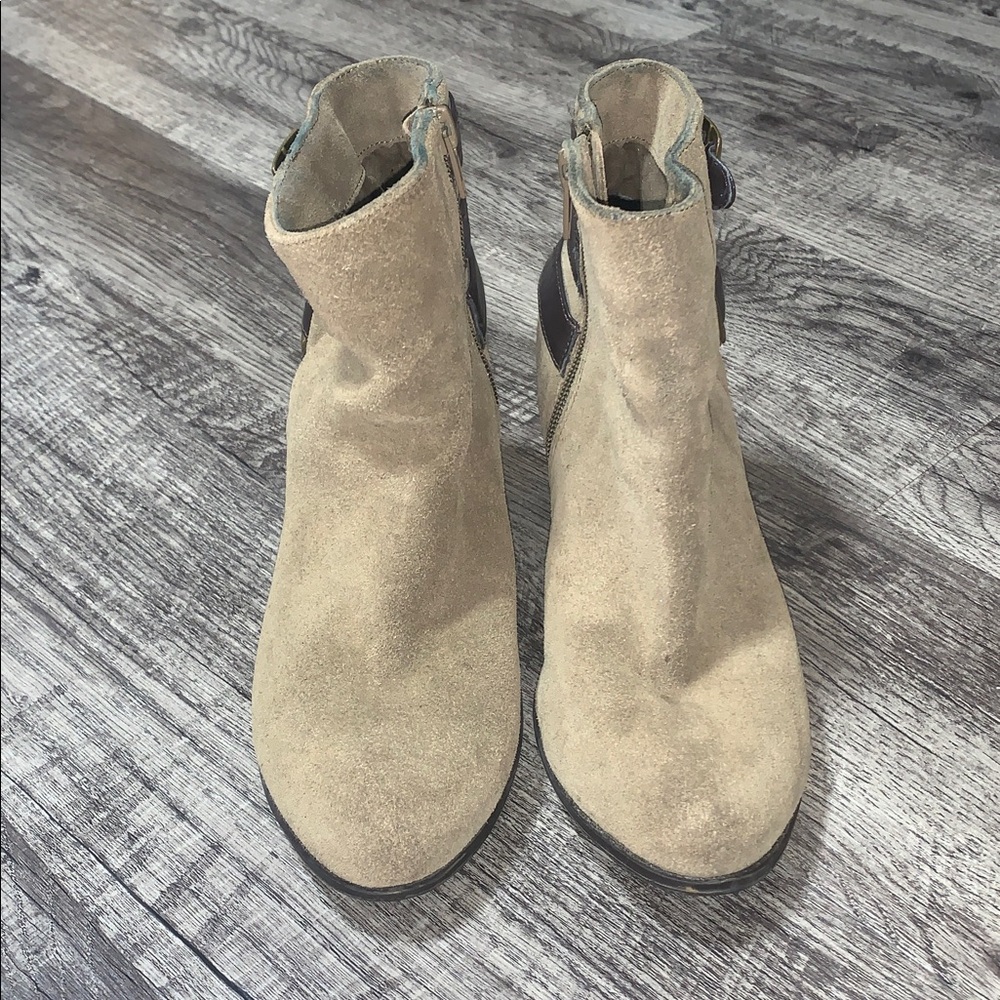 Sole Society Heeled Booties - Women’s size 6 - Picture 2 of 8